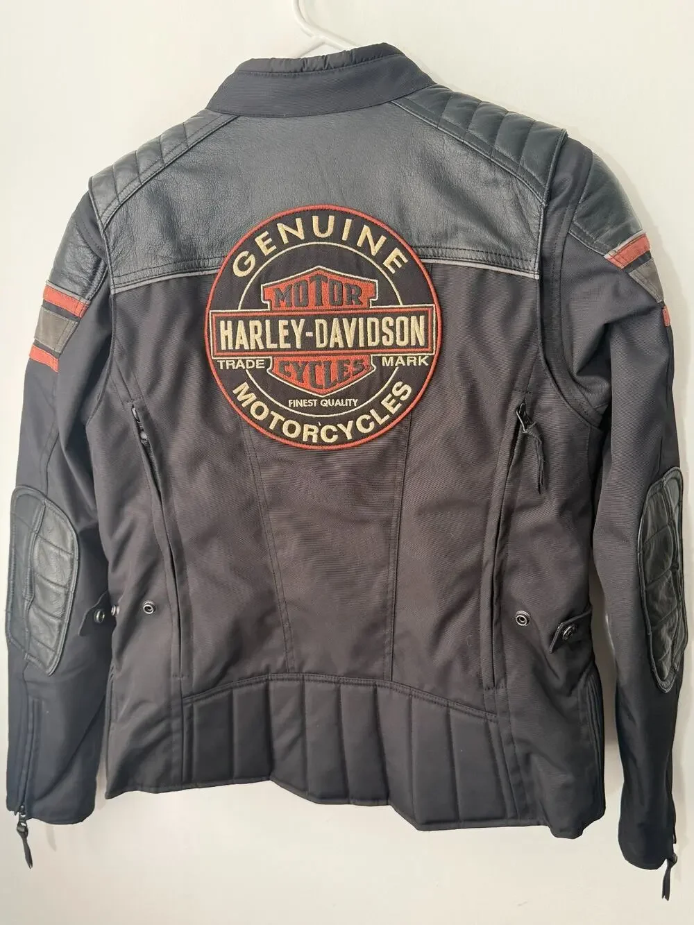 Harley‑Davidson Women’s Genuine Classics Riding Jacket 98165‑18VW Size Large – L